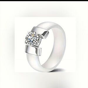 Ceramic 7mm White/Silver Zironia Ring NWT SZ 9
